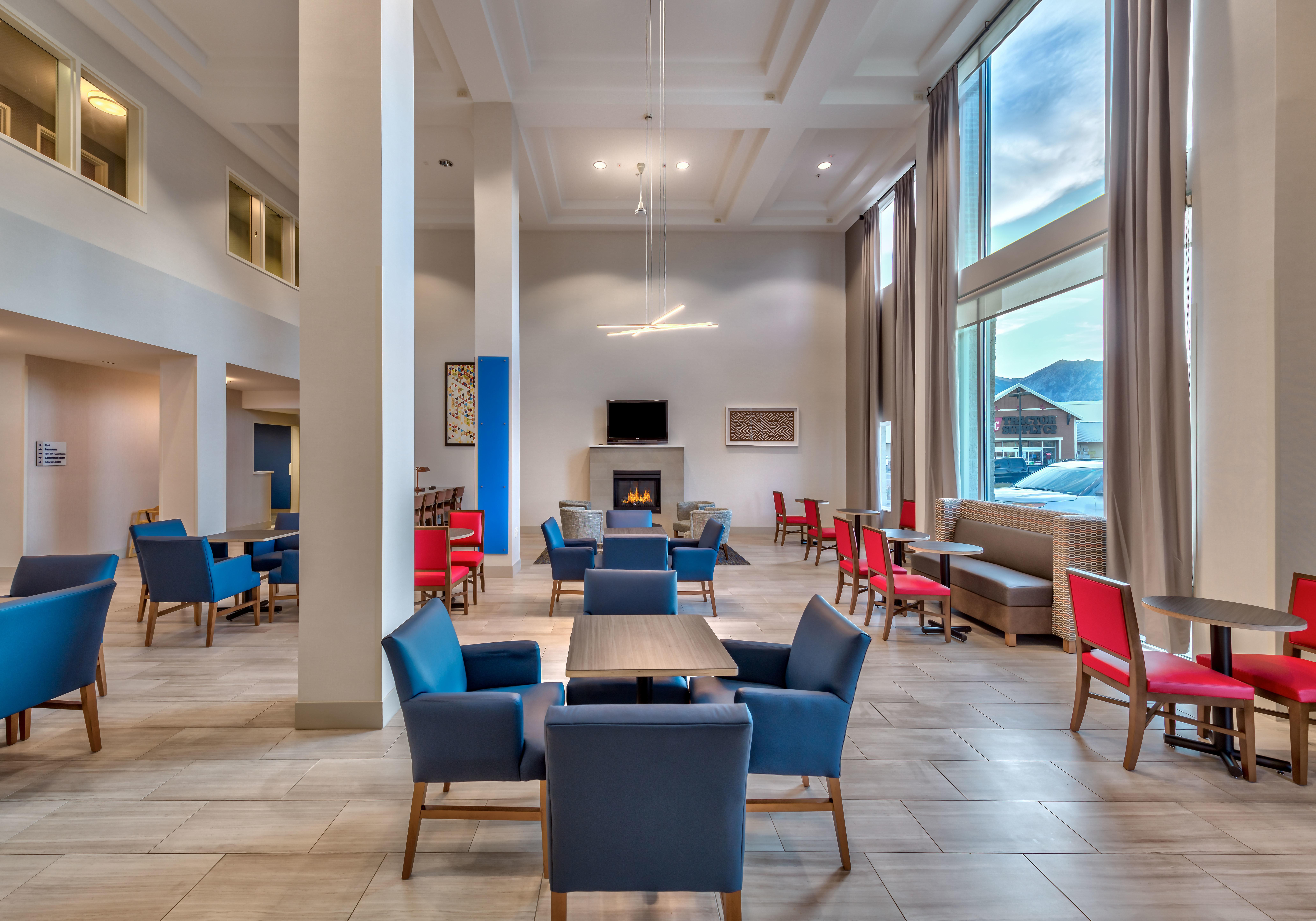 Holiday Inn Express Hotel & Suites Minden By Ihg Ngoại thất bức ảnh