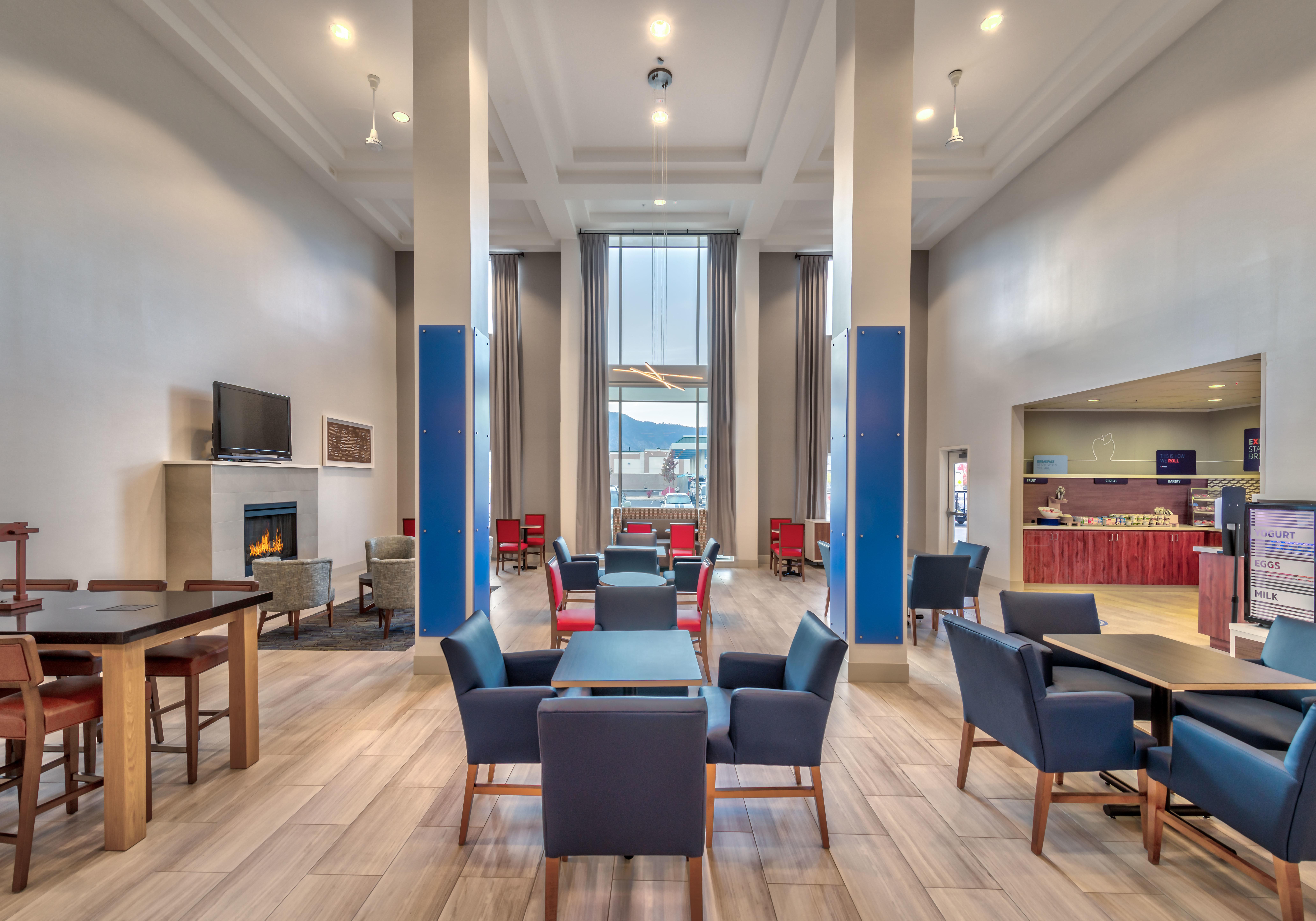 Holiday Inn Express Hotel & Suites Minden By Ihg Ngoại thất bức ảnh